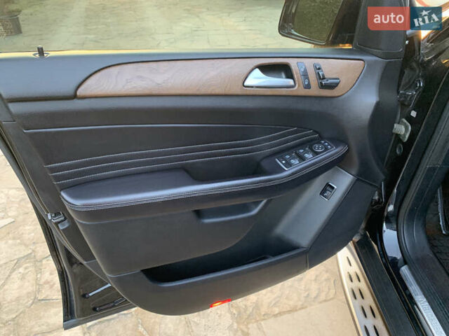 Черный Мерседес М-Класс, объемом двигателя 2.99 л и пробегом 286 тыс. км за 21500 $, фото 33 на Automoto.ua