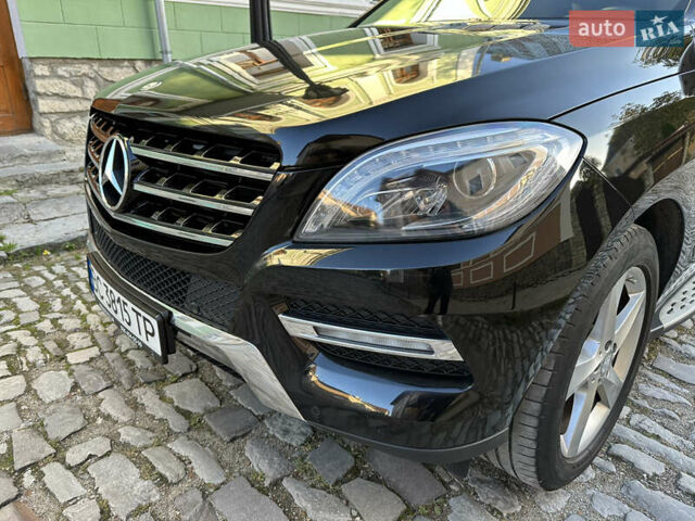 Черный Мерседес М-Класс, объемом двигателя 2.14 л и пробегом 247 тыс. км за 20500 $, фото 13 на Automoto.ua