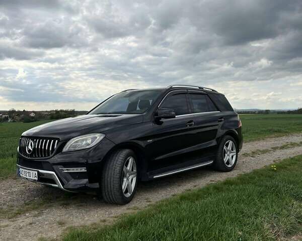 Черный Мерседес М-Класс, объемом двигателя 2.99 л и пробегом 250 тыс. км за 23700 $, фото 9 на Automoto.ua