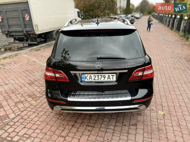 Мерседес М-Класс 2012 в Киеве на Automoto.ua Черный Мерседес М-Класс, объемом двигателя 3.5 л и пробегом 160 тыс. км за 17900 $, фото 6 на Automoto.ua