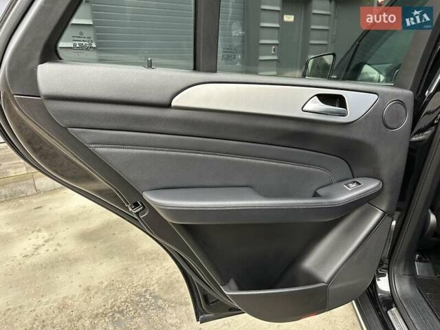 Чорний Мерседес М-Клас, об'ємом двигуна 2.2 л та пробігом 271 тис. км за 16450 $, фото 33 на Automoto.ua