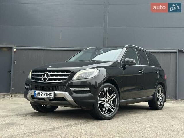 Чорний Мерседес М-Клас, об'ємом двигуна 2.2 л та пробігом 271 тис. км за 16450 $, фото 1 на Automoto.ua