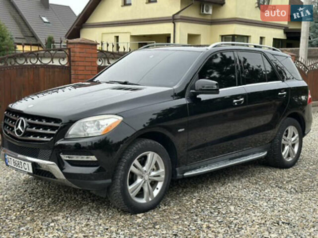 Черный Мерседес М-Класс, объемом двигателя 3 л и пробегом 255 тыс. км за 19400 $, фото 19 на Automoto.ua