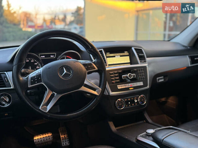 Черный Мерседес М-Класс, объемом двигателя 3 л и пробегом 274 тыс. км за 19700 $, фото 17 на Automoto.ua