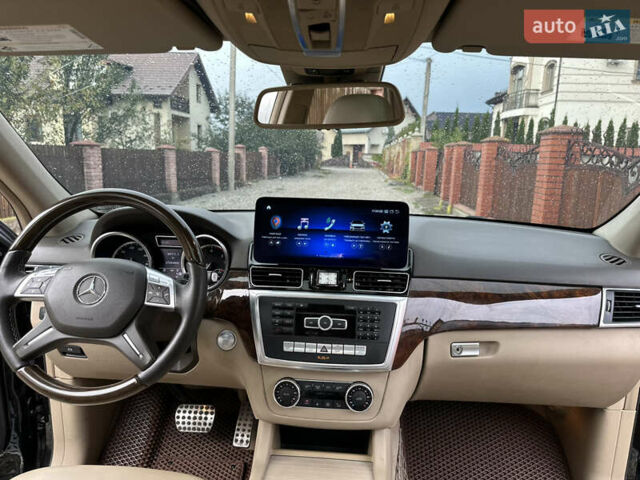 Черный Мерседес М-Класс, объемом двигателя 3 л и пробегом 255 тыс. км за 19400 $, фото 15 на Automoto.ua