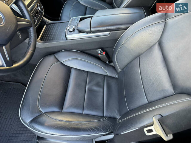 Черный Мерседес М-Класс, объемом двигателя 2.14 л и пробегом 160 тыс. км за 22500 $, фото 23 на Automoto.ua