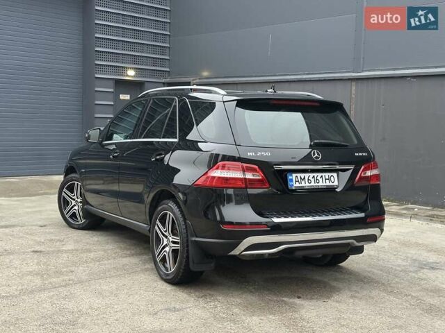 Чорний Мерседес М-Клас, об'ємом двигуна 2.2 л та пробігом 271 тис. км за 16450 $, фото 15 на Automoto.ua