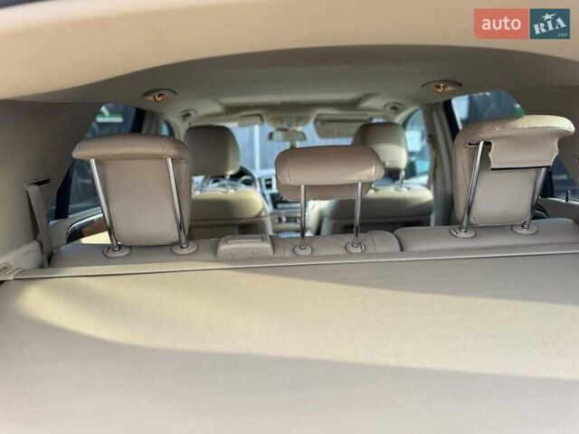 Черный Мерседес М-Класс, объемом двигателя 2.99 л и пробегом 240 тыс. км за 21900 $, фото 22 на Automoto.ua