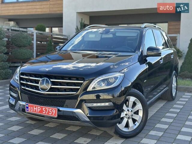 Черный Мерседес М-Класс, объемом двигателя 3 л и пробегом 181 тыс. км за 22900 $, фото 1 на Automoto.ua