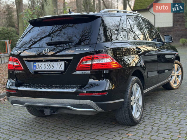 Черный Мерседес М-Класс, объемом двигателя 3 л и пробегом 274 тыс. км за 19700 $, фото 7 на Automoto.ua