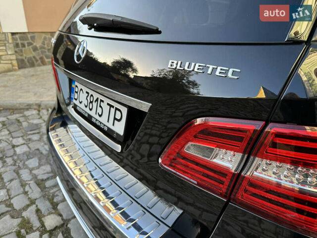 Черный Мерседес М-Класс, объемом двигателя 2.14 л и пробегом 247 тыс. км за 20500 $, фото 18 на Automoto.ua