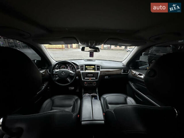 Черный Мерседес М-Класс, объемом двигателя 3.5 л и пробегом 203 тыс. км за 18500 $, фото 7 на Automoto.ua