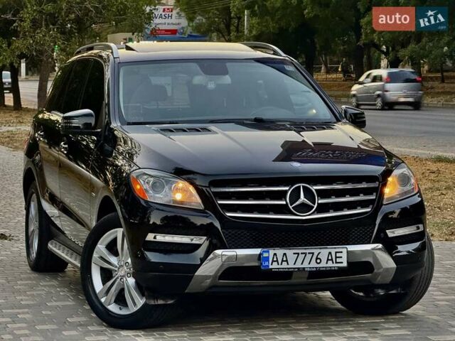 Чорний Мерседес М-Клас, об'ємом двигуна 2.99 л та пробігом 160 тис. км за 16999 $, фото 17 на Automoto.ua