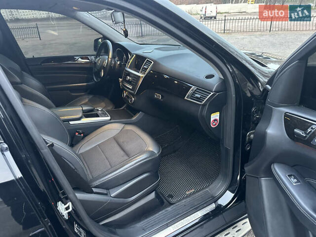 Чорний Мерседес М-Клас, об'ємом двигуна 2.14 л та пробігом 220 тис. км за 18500 $, фото 9 на Automoto.ua