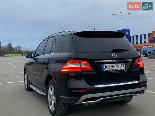 Черный Мерседес М-Класс, объемом двигателя 2.99 л и пробегом 246 тыс. км за 21000 $, фото 4 на Automoto.ua