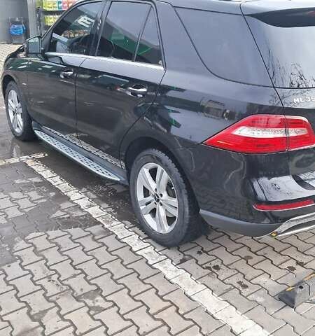 Чорний Мерседес М-Клас, об'ємом двигуна 2.99 л та пробігом 298 тис. км за 24500 $, фото 3 на Automoto.ua