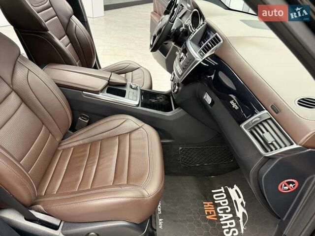 Черный Мерседес М-Класс, объемом двигателя 5.46 л и пробегом 119 тыс. км за 32990 $, фото 41 на Automoto.ua