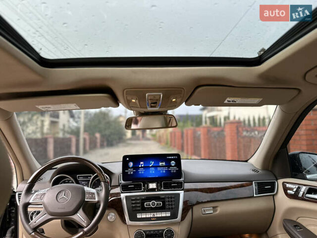 Черный Мерседес М-Класс, объемом двигателя 3 л и пробегом 255 тыс. км за 19400 $, фото 10 на Automoto.ua
