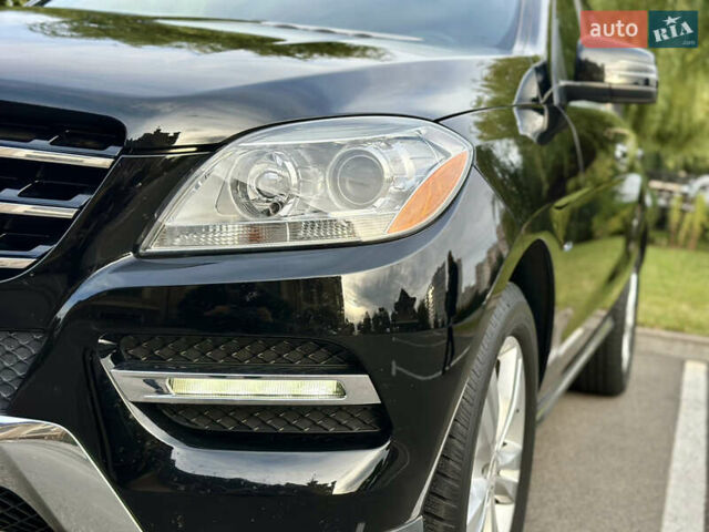 Черный Мерседес М-Класс, объемом двигателя 2.99 л и пробегом 226 тыс. км за 20499 $, фото 19 на Automoto.ua