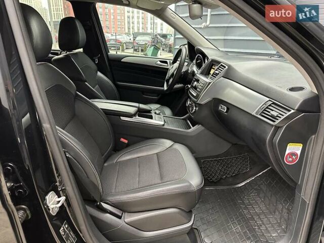 Чорний Мерседес М-Клас, об'ємом двигуна 2.2 л та пробігом 271 тис. км за 16450 $, фото 40 на Automoto.ua