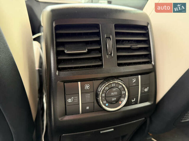 Черный Мерседес М-Класс, объемом двигателя 5.5 л и пробегом 179 тыс. км за 24500 $, фото 14 на Automoto.ua