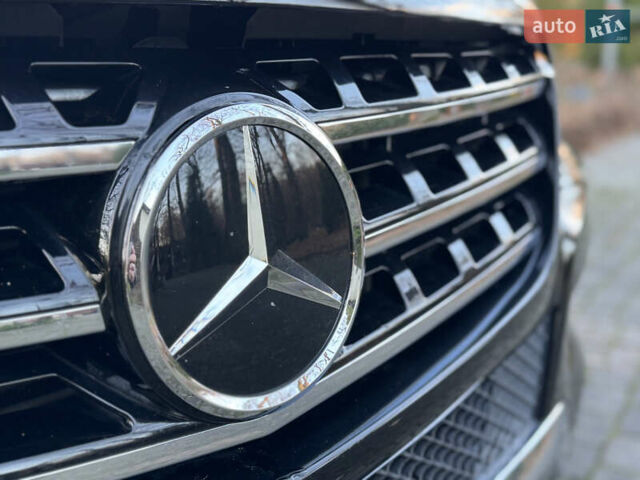 Черный Мерседес М-Класс, объемом двигателя 3 л и пробегом 274 тыс. км за 19700 $, фото 14 на Automoto.ua