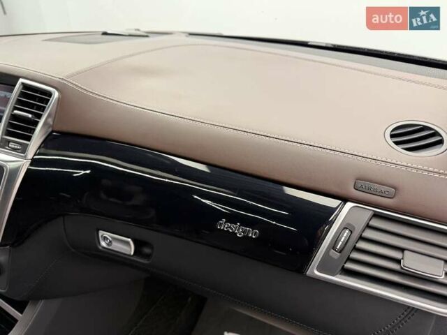 Черный Мерседес М-Класс, объемом двигателя 5.46 л и пробегом 119 тыс. км за 32990 $, фото 43 на Automoto.ua