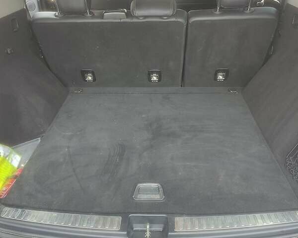 Черный Мерседес М-Класс, объемом двигателя 3 л и пробегом 272 тыс. км за 21500 $, фото 10 на Automoto.ua