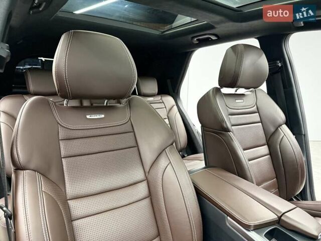 Черный Мерседес М-Класс, объемом двигателя 5.46 л и пробегом 119 тыс. км за 32990 $, фото 42 на Automoto.ua