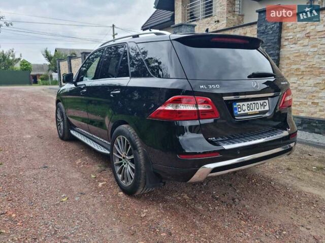 Черный Мерседес М-Класс, объемом двигателя 3 л и пробегом 215 тыс. км за 24900 $, фото 14 на Automoto.ua