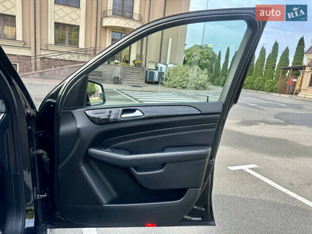 Черный Мерседес М-Класс, объемом двигателя 2.99 л и пробегом 226 тыс. км за 20499 $, фото 35 на Automoto.ua