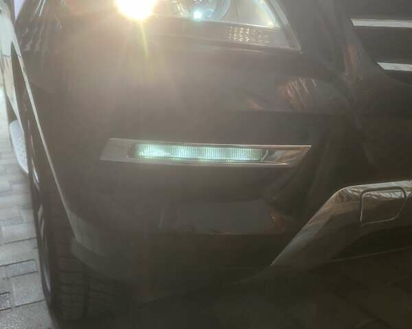 Черный Мерседес М-Класс, объемом двигателя 3 л и пробегом 272 тыс. км за 21500 $, фото 4 на Automoto.ua