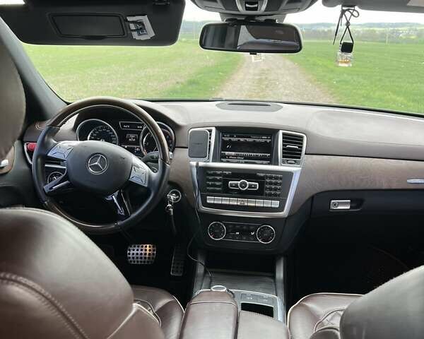 Черный Мерседес М-Класс, объемом двигателя 2.99 л и пробегом 250 тыс. км за 23700 $, фото 19 на Automoto.ua