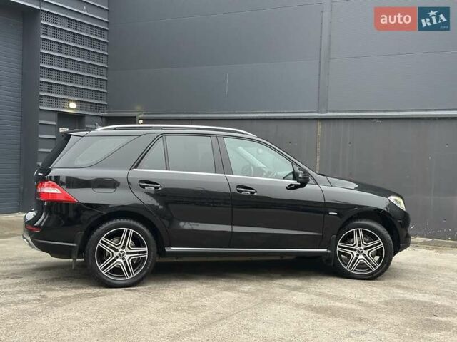 Чорний Мерседес М-Клас, об'ємом двигуна 2.2 л та пробігом 271 тис. км за 16450 $, фото 18 на Automoto.ua