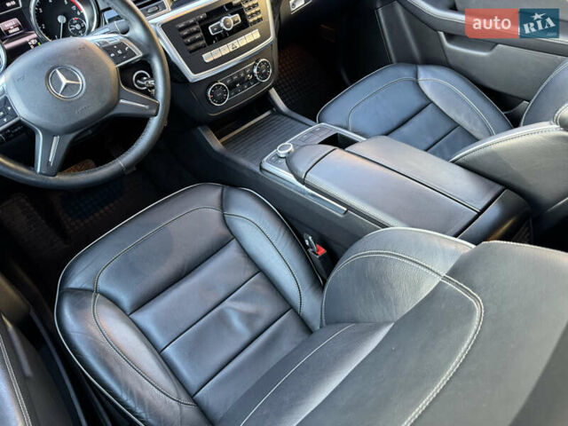 Черный Мерседес М-Класс, объемом двигателя 2.14 л и пробегом 160 тыс. км за 22500 $, фото 20 на Automoto.ua