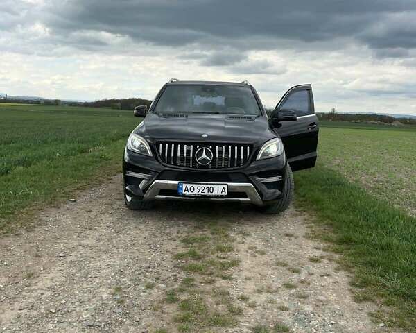 Черный Мерседес М-Класс, объемом двигателя 2.99 л и пробегом 250 тыс. км за 23700 $, фото 16 на Automoto.ua