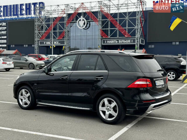 Черный Мерседес М-Класс, объемом двигателя 3.5 л и пробегом 160 тыс. км за 19500 $, фото 5 на Automoto.ua