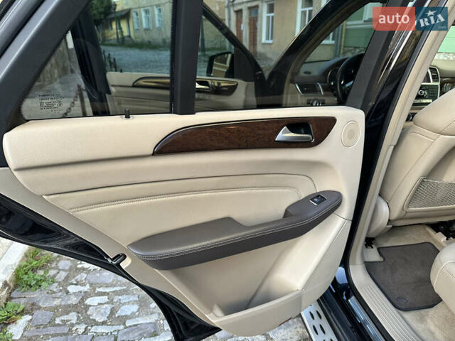 Черный Мерседес М-Класс, объемом двигателя 2.14 л и пробегом 247 тыс. км за 20500 $, фото 34 на Automoto.ua