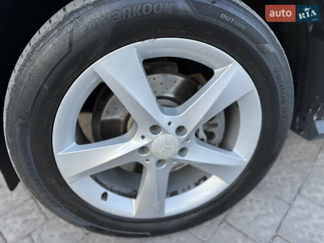 Черный Мерседес М-Класс, объемом двигателя 2.14 л и пробегом 160 тыс. км за 22500 $, фото 11 на Automoto.ua