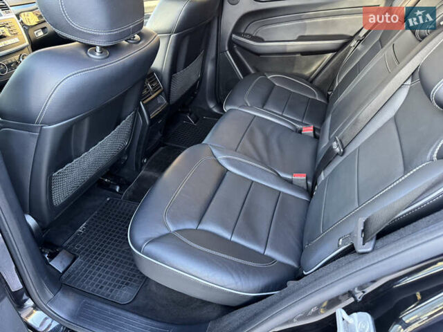 Черный Мерседес М-Класс, объемом двигателя 2.14 л и пробегом 160 тыс. км за 22500 $, фото 28 на Automoto.ua