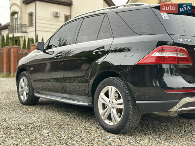 Черный Мерседес М-Класс, объемом двигателя 3 л и пробегом 255 тыс. км за 19400 $, фото 14 на Automoto.ua