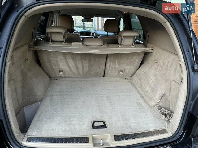 Черный Мерседес М-Класс, объемом двигателя 2.14 л и пробегом 247 тыс. км за 20500 $, фото 45 на Automoto.ua