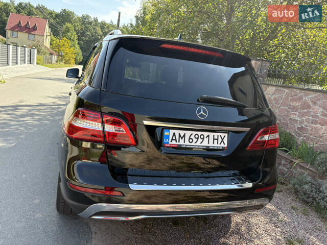 Мерседес М-Клас 2012 у Житомирі на Automoto.ua Чорний Мерседес М-Клас, об'ємом двигуна 2.14 л та пробігом 261 тис. км за 18900 $, фото 7 на Automoto.ua