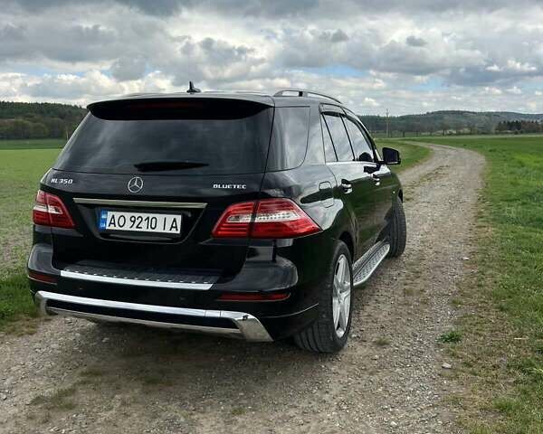 Черный Мерседес М-Класс, объемом двигателя 2.99 л и пробегом 250 тыс. км за 23700 $, фото 20 на Automoto.ua