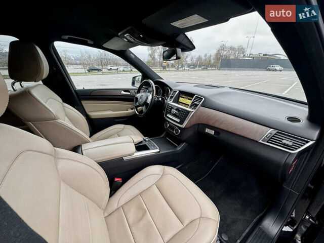 Черный Мерседес М-Класс, объемом двигателя 3.5 л и пробегом 160 тыс. км за 19500 $, фото 22 на Automoto.ua