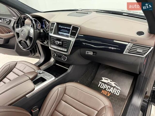 Черный Мерседес М-Класс, объемом двигателя 5.46 л и пробегом 119 тыс. км за 32990 $, фото 38 на Automoto.ua