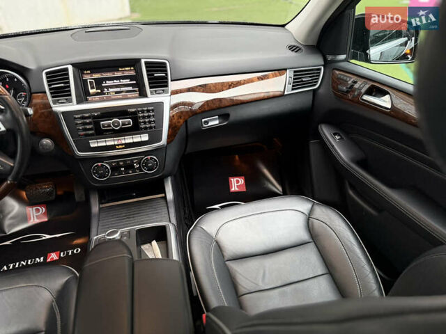 Черный Мерседес М-Класс, объемом двигателя 3.5 л и пробегом 142 тыс. км за 17500 $, фото 59 на Automoto.ua