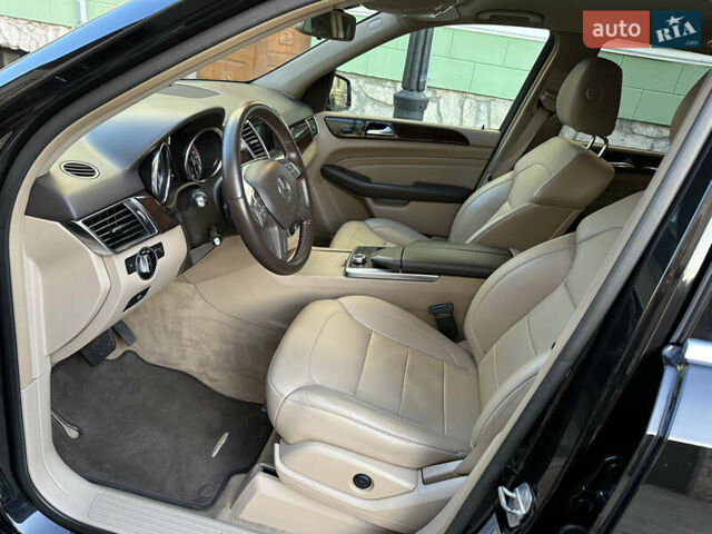 Черный Мерседес М-Класс, объемом двигателя 2.14 л и пробегом 247 тыс. км за 20500 $, фото 26 на Automoto.ua