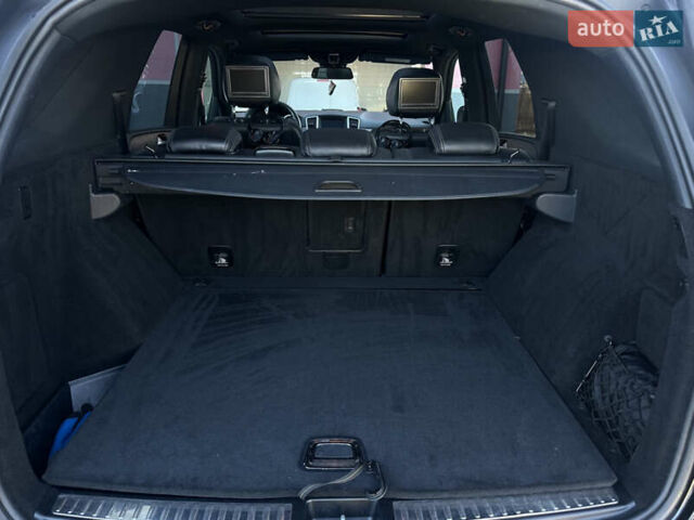 Черный Мерседес М-Класс, объемом двигателя 3 л и пробегом 377 тыс. км за 23500 $, фото 36 на Automoto.ua