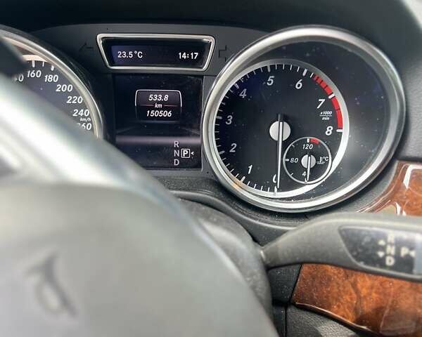 Черный Мерседес М-Класс, объемом двигателя 3.5 л и пробегом 150 тыс. км за 24900 $, фото 8 на Automoto.ua